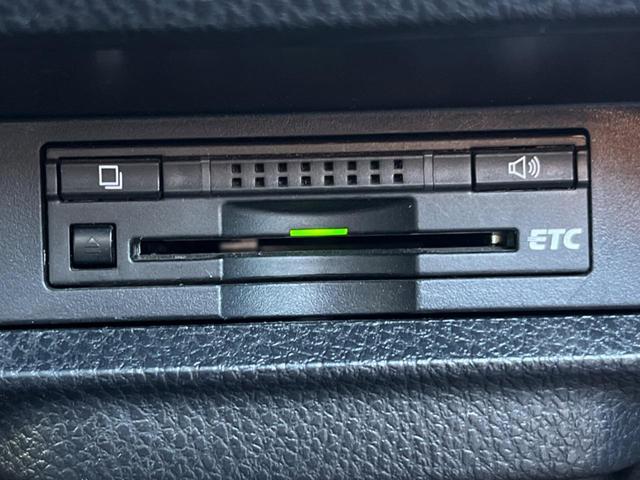 ヴォクシー ZS 煌 両側電動ドア 純正SDナビ バックカメラ スマートキー ビルトインETC 純正16インチアルミ オートライト オートエアコン Bluetooth CD フルセグ LEDフォグ(6枚目)