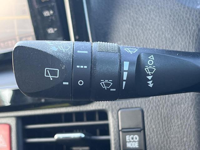 ヴォクシー ZS 煌 両側電動ドア 純正SDナビ バックカメラ スマートキー ビルトインETC 純正16インチアルミ オートライト オートエアコン Bluetooth CD フルセグ LEDフォグ(32枚目)