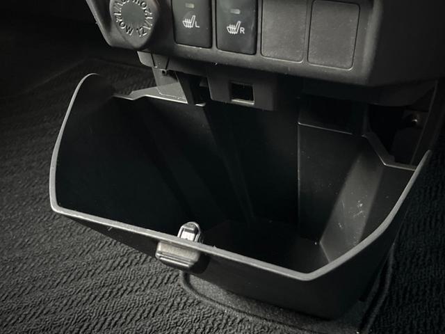 ルーミー カスタムＧ　両側電動ドア　全周囲カメラ　衝突被害軽減システム　ＬＥＤヘッド　ビルトインＥＴＣ　クルコン　純正１４インチアルミ　オートライト　オートエアコン　Ｂｌｕｅｔｏｏｔｈ　地デジ　ＬＥＤフォグ（40枚目）