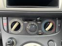 Ｒ１ プレミアムブラックリミテッド　禁煙車　ハーフレザーシート　ＨＩＤヘッド　純正１５インチアルミ　ＣＤ（4枚目）