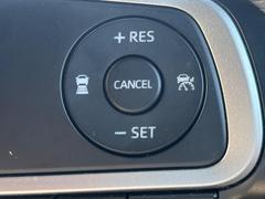 �ڥ����ץƥ��֥��롼������ȥ�����۹�®ƻϩ�Ǥ�Ĺ��Υ���Ԥ��ڤˡ�����ư��®�٤��ݤĥ��롼������ȥ����뤬�����ͷڸ������ƥ��Ϣ�Ȥ��������μ�ξ���Τ��Ƽִ֤��ݤĤ褦��®��Ĵ�ᤷ�Ƥ���ޤ����� 6