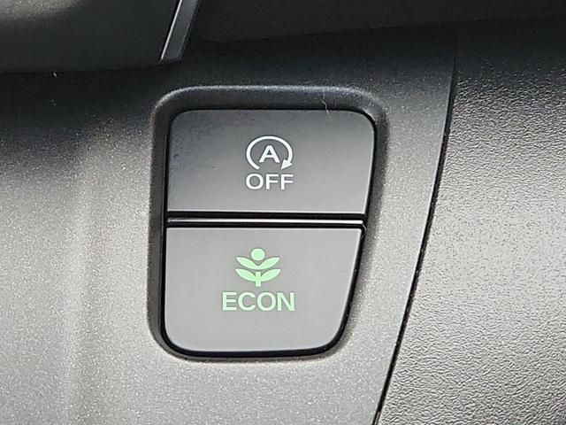 フリード Ｇ・ホンダセンシング　ナビ　バックカメラ　フルセグ　ＤＶＤ再生　Ｂｌｕｅｔｏｏｔｈ　クルコン　ＥＴＣ　ドラレコ　両側電動スライドドア　オートライトＬＥＤ　純正アルミ（11枚目）