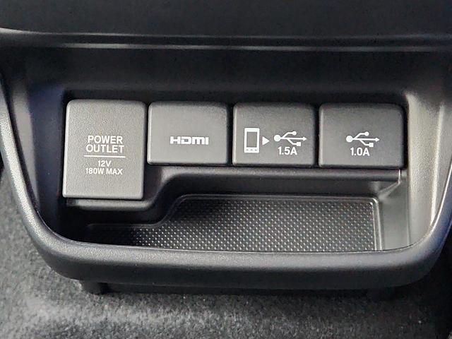 フリード Ｇ・ホンダセンシング　ナビ　バックカメラ　フルセグ　ＤＶＤ再生　Ｂｌｕｅｔｏｏｔｈ　クルコン　ＥＴＣ　ドラレコ　両側電動スライドドア　オートライトＬＥＤ　純正アルミ（12枚目）