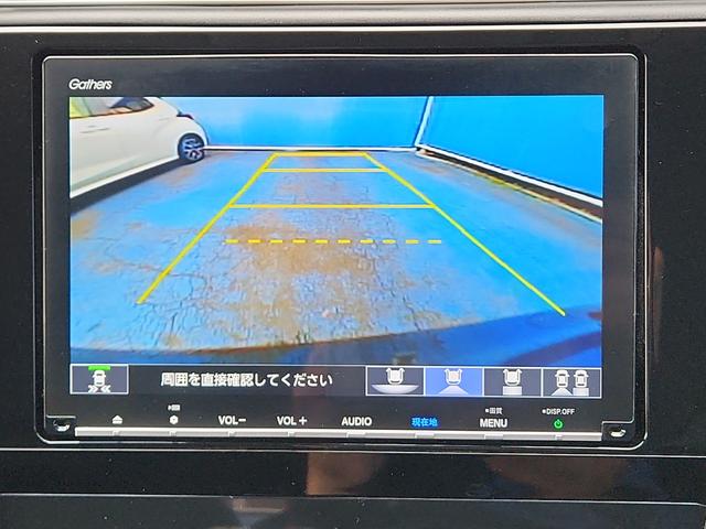 シャトル ハイブリッドＺ　ホンダセンシング　ナビ　バックカメラ　フルセグ　ＤＶＤ再生　Ｂｌｕｅｔｏｏｔｈ　クルコン　ＥＴＣ　ドラレコ　オートライトＬＥＤ　フォグランプ　純正アルミ　純正アルミ（9枚目）