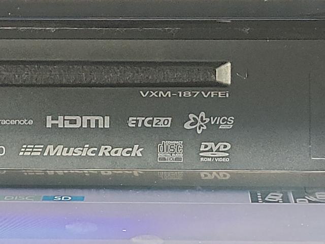 シャトル ハイブリッドＺ　ホンダセンシング　ナビ　バックカメラ　フルセグ　ＤＶＤ再生　Ｂｌｕｅｔｏｏｔｈ　クルコン　ＥＴＣ　ドラレコ　オートライトＬＥＤ　フォグランプ　純正アルミ　純正アルミ（11枚目）