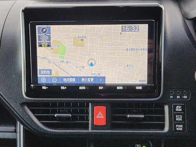 エスクァイア ハイブリッドＧｉプレミアムパッケジブラックテーラード　９インチナビ　バックカメラ　フルセグ　Ｂｌｕｅｔｏｏｔｈ　クルコン　ＥＴＣ２．０　ドラレコ前後　両側パワスラ　シートヒーター　ステアリングヒーター　セーフティーセンス　オートライトＬＥＤ　純正アルミ（8枚目）