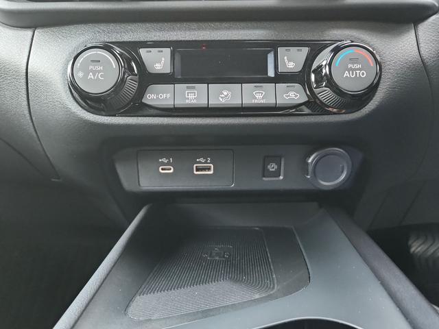 ノート Ｘ　ナビ　全周囲カメラ　フルセグ　Ｂｌｕｅｔｏｏｔｈ　プロパイロット搭載　ドライブレコーダー　ＥＴＣ　エマージェンシーブレーキ　オートライトＬＥＤ　フォグランプ　シートヒーター　ステアリングヒーター（10枚目）