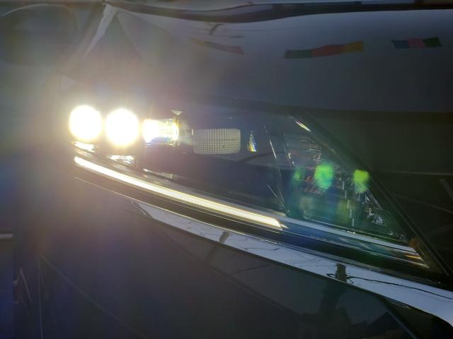 ノート Ｘ　ナビ　全周囲カメラ　フルセグ　Ｂｌｕｅｔｏｏｔｈ　プロパイロット搭載　ドライブレコーダー　ＥＴＣ　エマージェンシーブレーキ　オートライトＬＥＤ　フォグランプ　シートヒーター　ステアリングヒーター（23枚目）