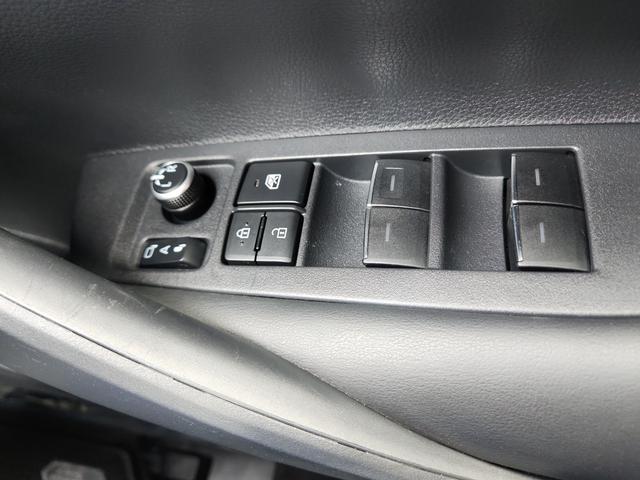 カローラスポーツ ハイブリッドG スタイルパッケージ ナビ バックカメラ Bluetooth クルコン ドライブレコーダー オートライトLED フォグランプ セーフティーセンス クリアランスソナー オートマチックハイビーム 純正アルミ(16枚目)