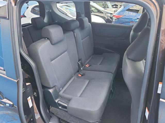 シエンタ G ナビ バックカメラ ワンセグ Bluetooth ETC 両側電動スライドドア シートヒーター オートライトLED 衝突抑制軽減ブレーキ 車線逸脱抑制システム アイドリングストップ 7人乗り(4枚目)