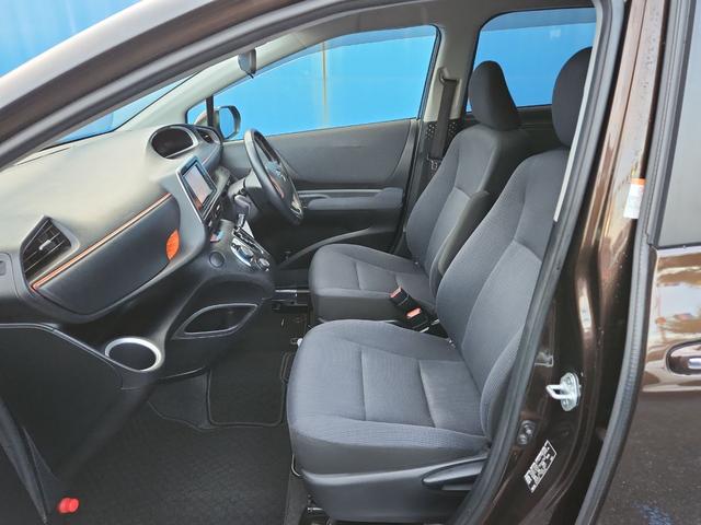 シエンタ G ナビ バックカメラ ワンセグ Bluetooth ETC 両側電動スライドドア シートヒーター オートライトLED 衝突抑制軽減ブレーキ 車線逸脱抑制システム アイドリングストップ 7人乗り(5枚目)