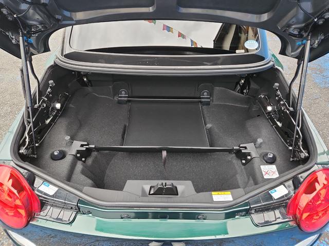 コペン セロ S オーディオ シートヒーター LEDヘッドライト 5速マニュアル 純正アルミ ワンオーナー スマートキー エアバッグ 二人乗り MOMOステ レカロシート ビルシュタインサスペンション(4枚目)