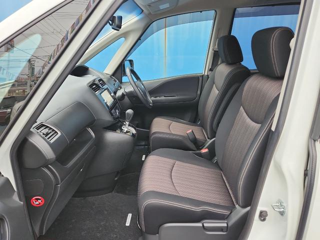 セレナ ハイウェイスター Vセレ+セーフティII SHV ナビ 全周囲カメラ フルセグ DVD再生 Bluetooth クルコン ETC 両側電動スライドドア オートライトHID フォグランプ エマージェンシーブレーキ Aストップ 純正アルミ 8人乗り(5枚目)