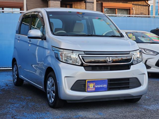 外装は目立つ傷も少なく年式の割には艶がある車だと思います！是非、一度ご来店にてご確認をお勧めします。