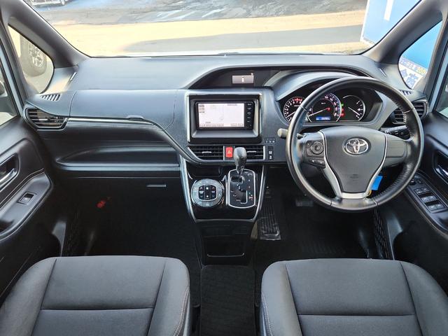 エスクァイア Ｘｉ　ナビ　バックモニター　ワンセグ　Ｂｌｕｅｔｏｏｔｈ　ドラレコ　ＥＴＣ　電動スライドドア　オートライトＬＥＤ　フォグ　衝突抑制軽減ブレーキ　車線逸脱抑制システム　アイドリングストップ（2枚目）