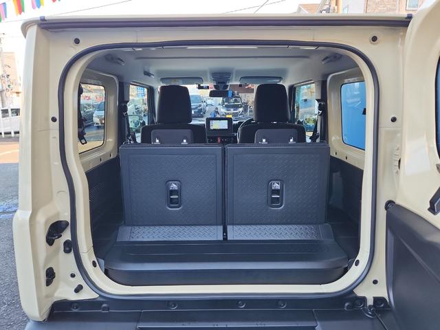 ジムニー ＸＣ　ナビ　フルセグ　ＤＶＤ再生　Ｂｌｕｅｔｏｏｔｈ　ドラレコ　ＥＴＣ　クルコン　シートヒーター　オートライトＬＥＤ　フォグランプ　セーフティーサポート　オートマチックハイビーム　純正アルミ（5枚目）