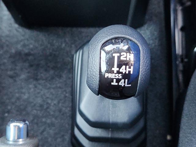 ジムニー ＸＣ　ナビ　フルセグ　ＤＶＤ再生　Ｂｌｕｅｔｏｏｔｈ　ドラレコ　ＥＴＣ　クルコン　シートヒーター　オートライトＬＥＤ　フォグランプ　セーフティーサポート　オートマチックハイビーム　純正アルミ（11枚目）