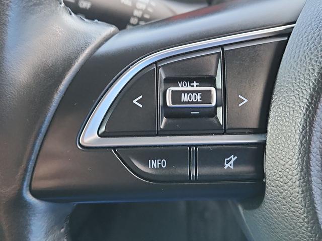 ジムニー ＸＣ　ナビ　フルセグ　ＤＶＤ再生　Ｂｌｕｅｔｏｏｔｈ　ドラレコ　ＥＴＣ　クルコン　シートヒーター　オートライトＬＥＤ　フォグランプ　セーフティーサポート　オートマチックハイビーム　純正アルミ（13枚目）