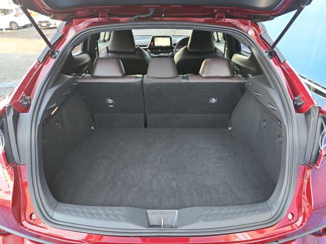 Ｃ－ＨＲ Ｇ　９インチナビ　バックカメラ　フルセグ　Ｂｌｕｅｔｏｏｔｈ　クルコン　ＥＴＣ　オートライトＬＥＤ　クリアランスソナー　セーフティーセンス　オートマチックハイビーム　シートヒーター　純正アルミ（7枚目）