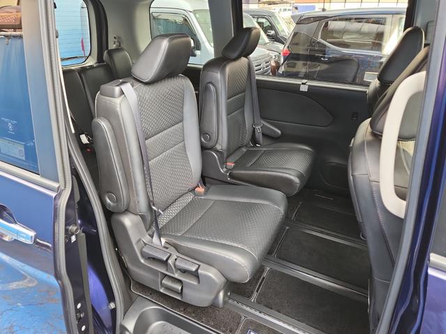 セレナ e-パワー XV 9インチナビ 全周囲カメラ フルセグ DVD再生 Bluetooth クルコン ETC Blu-ray再生 ドラレコ 両側パワスラ オートライト クリアランスソナー フリップダウンモニター 純正アルミ(4枚目)