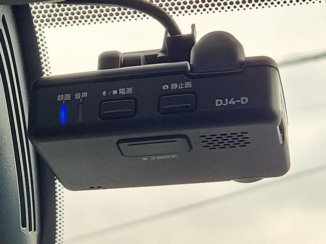 セレナ e-パワー XV 9インチナビ 全周囲カメラ フルセグ DVD再生 Bluetooth クルコン ETC Blu-ray再生 ドラレコ 両側パワスラ オートライト クリアランスソナー フリップダウンモニター 純正アルミ(16枚目)