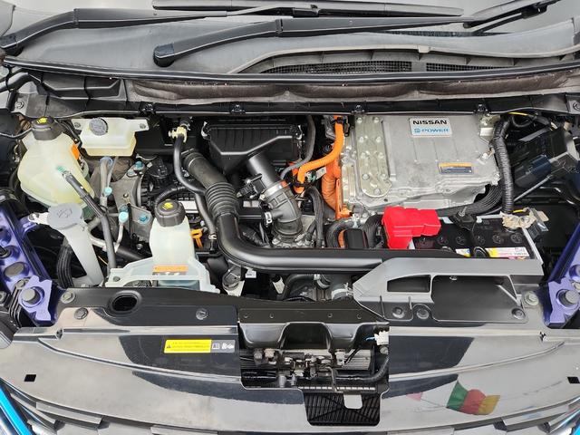 セレナ e-パワー XV 9インチナビ 全周囲カメラ フルセグ DVD再生 Bluetooth クルコン ETC Blu-ray再生 ドラレコ 両側パワスラ オートライト クリアランスソナー フリップダウンモニター 純正アルミ(28枚目)