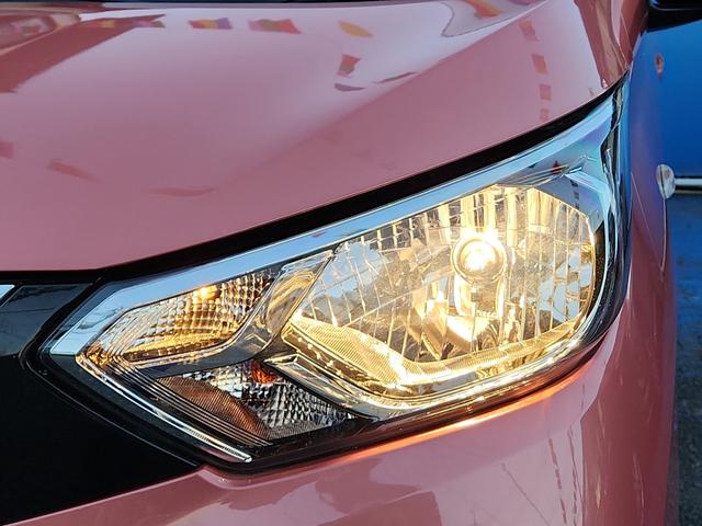 デイズ Ｘ　ナビ　バックカメラ　フルセグ　Ｂｌｕｅｔｏｏｔｈ　ドライブレコーダー　オートライト　エマージェンシーブレーキ　クリアランスソナー　アイドリングストップ　純正アルミ（21枚目）