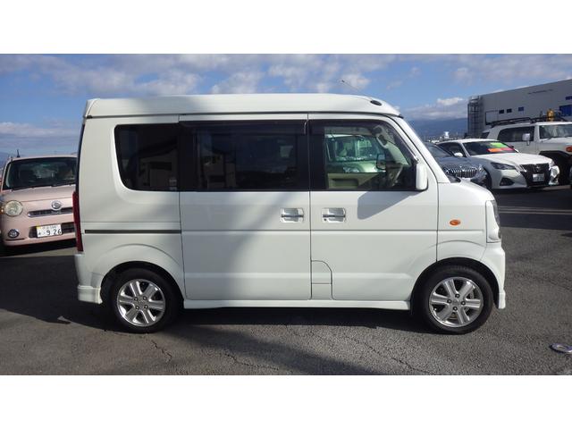 エブリイワゴン ＰＺターボスペシャル　ハイルーフ　メッシュグリル　パールホワイト　両側パワースライドドアオートステップ　純正アルミ　キーレス　車検令和８年７月まで　オートエアコン　ターボ車（6枚目）