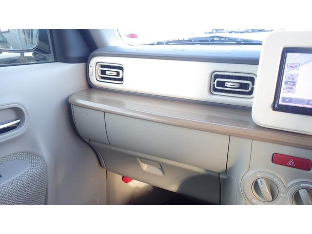 アルトラパン Ｓ　純正ディスチャージヘッドライト　禁煙車　ケンウッドＳＤナビ地デジフルセグＴＶ　ブルートゥース　ＤＶＤ再生　スマートキー＆プッシュスタート　シートヒーター　　純正ドアバイザー　アイドリングストップ（18枚目）