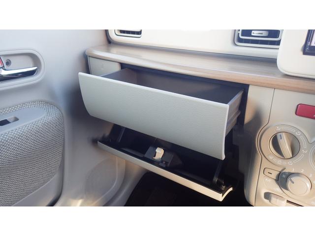 アルトラパン Ｓ　純正ディスチャージヘッドライト　禁煙車　ケンウッドＳＤナビ地デジフルセグＴＶ　ブルートゥース　ＤＶＤ再生　スマートキー＆プッシュスタート　シートヒーター　　純正ドアバイザー　アイドリングストップ（19枚目）