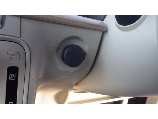 アルトラパン Ｓ　純正ディスチャージヘッドライト　禁煙車　ケンウッドＳＤナビ地デジフルセグＴＶ　ブルートゥース　ＤＶＤ再生　スマートキー＆プッシュスタート　シートヒーター　　純正ドアバイザー　アイドリングストップ（20枚目）