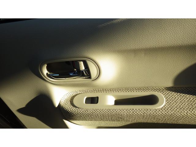 アルトラパン Ｓ　純正ディスチャージヘッドライト　禁煙車　ケンウッドＳＤナビ地デジフルセグＴＶ　ブルートゥース　ＤＶＤ再生　スマートキー＆プッシュスタート　シートヒーター　　純正ドアバイザー　アイドリングストップ（36枚目）