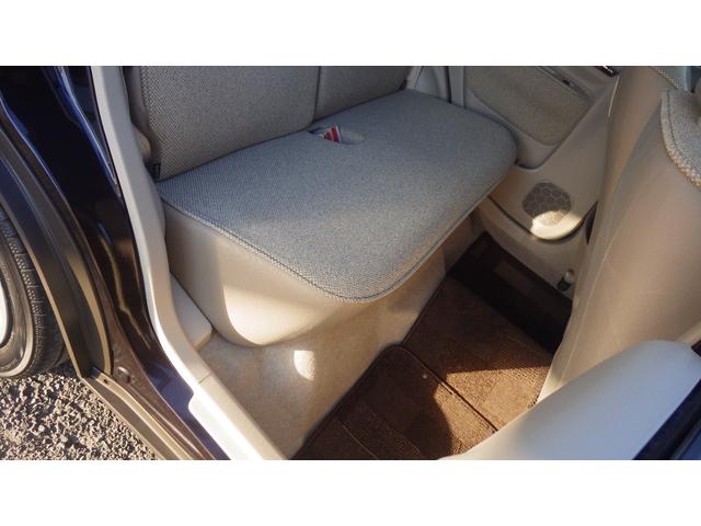 アルトラパン Ｓ　純正ディスチャージヘッドライト　禁煙車　ケンウッドＳＤナビ地デジフルセグＴＶ　ブルートゥース　ＤＶＤ再生　スマートキー＆プッシュスタート　シートヒーター　　純正ドアバイザー　アイドリングストップ（39枚目）