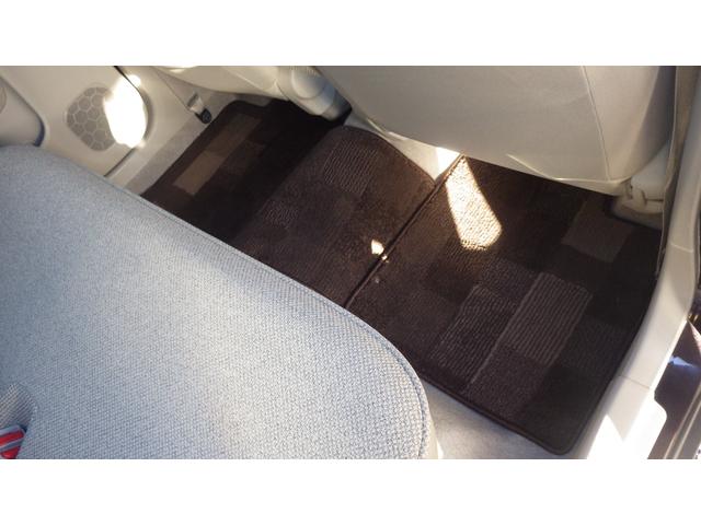 アルトラパン Ｓ　純正ディスチャージヘッドライト　禁煙車　ケンウッドＳＤナビ地デジフルセグＴＶ　ブルートゥース　ＤＶＤ再生　スマートキー＆プッシュスタート　シートヒーター　　純正ドアバイザー　アイドリングストップ（42枚目）