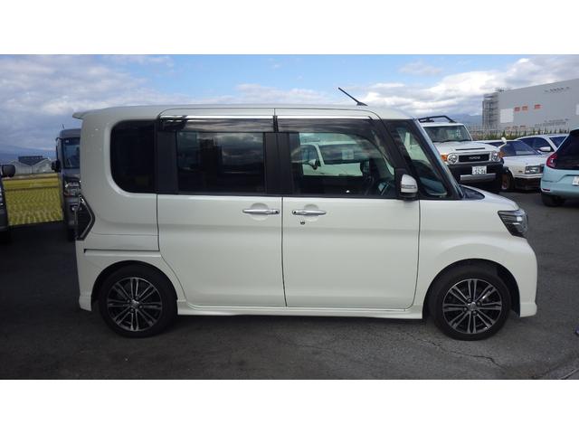 シフォン カスタムＲＳ　リミテッド　スマートアシスト　車検令和１０年１月　禁煙車　純正８インチナビ地デジフルセグＴＶ　ＨＤＭＩ　バックカメラ　スマートアシスト　スマートキーＸ２　両側ワンタッチパワースライドドア　シートヒーター　ＥＴＣ　クリアランスソナー（6枚目）