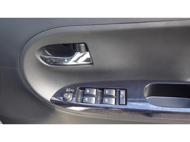 シフォン カスタムＲＳ　リミテッド　スマートアシスト　車検令和１０年１月　禁煙車　純正８インチナビ地デジフルセグＴＶ　ＨＤＭＩ　バックカメラ　スマートアシスト　スマートキーＸ２　両側ワンタッチパワースライドドア　シートヒーター　ＥＴＣ　クリアランスソナー（13枚目）