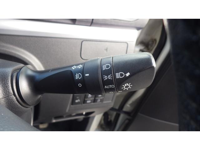 シフォン カスタムＲＳ　リミテッド　スマートアシスト　車検令和１０年１月　禁煙車　純正８インチナビ地デジフルセグＴＶ　ＨＤＭＩ　バックカメラ　スマートアシスト　スマートキーＸ２　両側ワンタッチパワースライドドア　シートヒーター　ＥＴＣ　クリアランスソナー（22枚目）