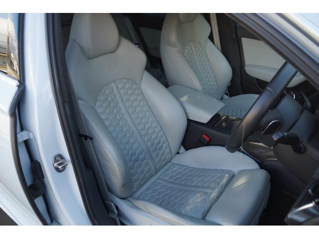 ＲＳ６アバント ベースグレード　オプションカーボンディスクブレーキ・パノラマルーフ・Ｖ８・４Ｌツインターボ・ワンオーナー（21枚目）