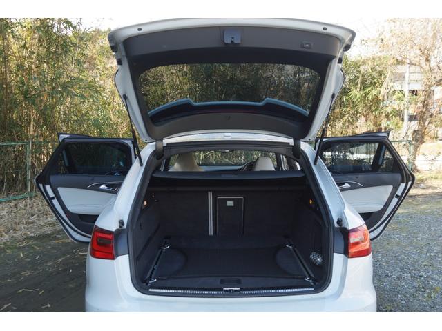 ＲＳ６アバント ベースグレード　オプションカーボンディスクブレーキ・パノラマルーフ・Ｖ８・４Ｌツインターボ・ワンオーナー（27枚目）