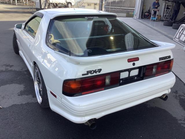 サバンナＲＸ－７ ＧＴ－Ｘ　自社マフラー／５ＭＴ／ＲＡＹＳ１８インチホイール／ＲＥＣＡＲＯシート／Ｄｅｆｉ追加メーター／オールペン／ハイフロウターボ／パワーＦＣ／カロッツェリアナビ、スピーカー／ＨＫＳＥＶＣ／ＫＯＹＯラジ（12枚目）