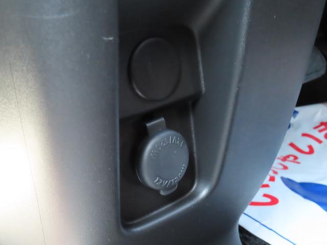 スペーシアカスタム カスタム　ＨＹＢＲＩＤ　ＧＳ　オートライト　Ｂｌｕｅｔｏｏｔｈ　スライドドア　純正ナビ　プッシュスタート　シートヒーター　オートエアコン　スズキセーフティーサポート　アイドリングストップ　盗難防止システム（30枚目）