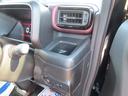 カスタム　ＨＹＢＲＩＤ　ＧＳ　オートライト　Ｂｌｕｅｔｏｏｔｈ　スライドドア　純正ナビ　プッシュスタート　シートヒーター　オートエアコン　スズキセーフティーサポート　アイドリングストップ　盗難防止システム（22枚目）