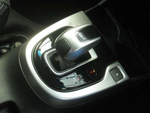 L ホンダセンシング ナビ フルセグ Rカメラ/ LED ETC i-stop スマキー オートエアコン ワンオーナー車 VSA Bカメラ フルセグテレビ カーテンエアバック ナビ&TV ミュージックプレイヤー接続可 CD(16枚目)
