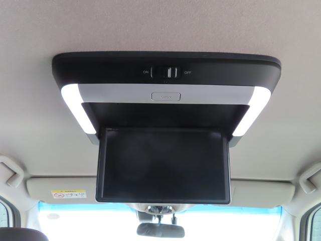 フリード クロスター・ホンダセンシング　両ＰＳＤ　ＵＳＢポート　禁煙　地デジ　エアバック　Ｉストップ　ＶＳＡ　リヤカメラ　整備記録簿　ＤＶＤ再生　ウォークスルー　イモビライザー　ワンオーナー　キーフリー　ＡＡＣ（17枚目）