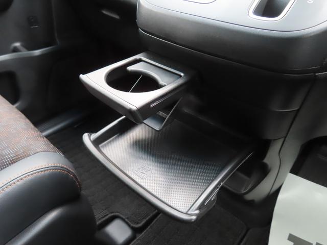 フリード クロスター・ホンダセンシング　両ＰＳＤ　ＵＳＢポート　禁煙　地デジ　エアバック　Ｉストップ　ＶＳＡ　リヤカメラ　整備記録簿　ＤＶＤ再生　ウォークスルー　イモビライザー　ワンオーナー　キーフリー　ＡＡＣ（36枚目）