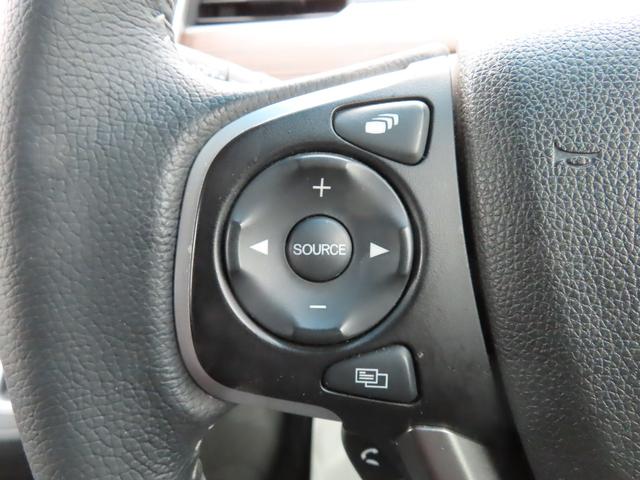 フリード クロスター・ホンダセンシング　両ＰＳＤ　ＵＳＢポート　禁煙　地デジ　エアバック　Ｉストップ　ＶＳＡ　リヤカメラ　整備記録簿　ＤＶＤ再生　ウォークスルー　イモビライザー　ワンオーナー　キーフリー　ＡＡＣ（39枚目）