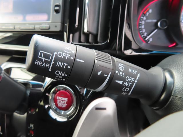 Ｎ－ＷＧＮカスタム ＧターボＳＳ２トーンカラースタイルパッケージ　フルセグテレビ　禁煙　ＵＳＢ　オートクルーズ　ＥＳＣ　ＤＶＤ　ＡＢＳ　ＥＴＣ　キーフリー　ナビＴＶ　ターボ車　ベンチシート　盗難防止装置　Ｉストップ（30枚目）