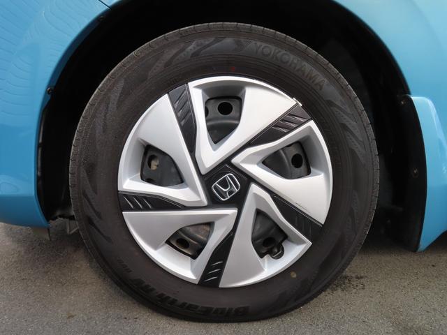 フリードハイブリッド ハイブリッド・Ｇホンダセンシング　軽減ブレーキ　キーフリーシステム　１オ－ナ－　記録簿　ＤＶＤ再生可能　サイドカーテンエアバック　ＥＣＯＮ　禁煙　後カメラ　Ａクルーズ　地デジフルセグＴＶ　横滑防止（8枚目）