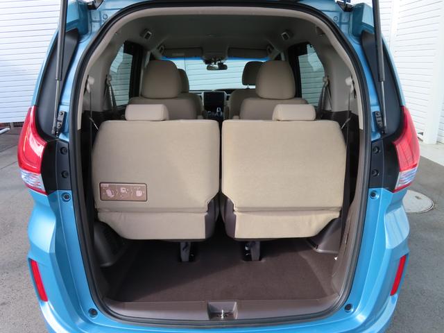 フリードハイブリッド ハイブリッド・Ｇホンダセンシング　軽減ブレーキ　キーフリーシステム　１オ－ナ－　記録簿　ＤＶＤ再生可能　サイドカーテンエアバック　ＥＣＯＮ　禁煙　後カメラ　Ａクルーズ　地デジフルセグＴＶ　横滑防止（9枚目）