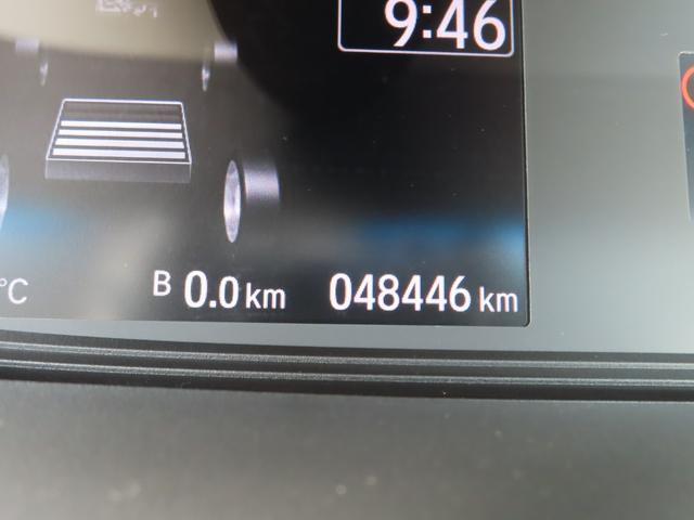 フリードハイブリッド ハイブリッド・Ｇホンダセンシング　軽減ブレーキ　キーフリーシステム　１オ－ナ－　記録簿　ＤＶＤ再生可能　サイドカーテンエアバック　ＥＣＯＮ　禁煙　後カメラ　Ａクルーズ　地デジフルセグＴＶ　横滑防止（22枚目）